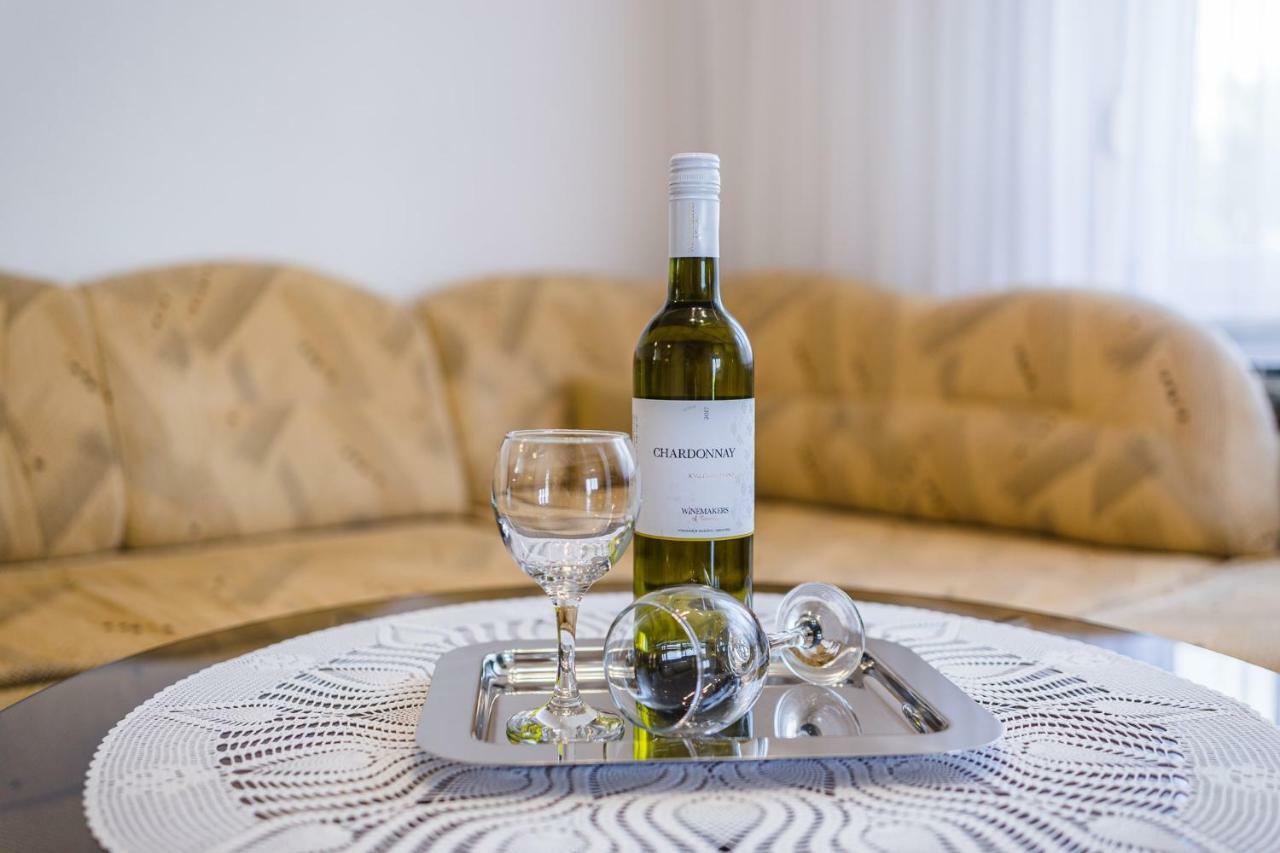 Apartment In Novi Vinodolski 15274 Повиле Екстериор снимка